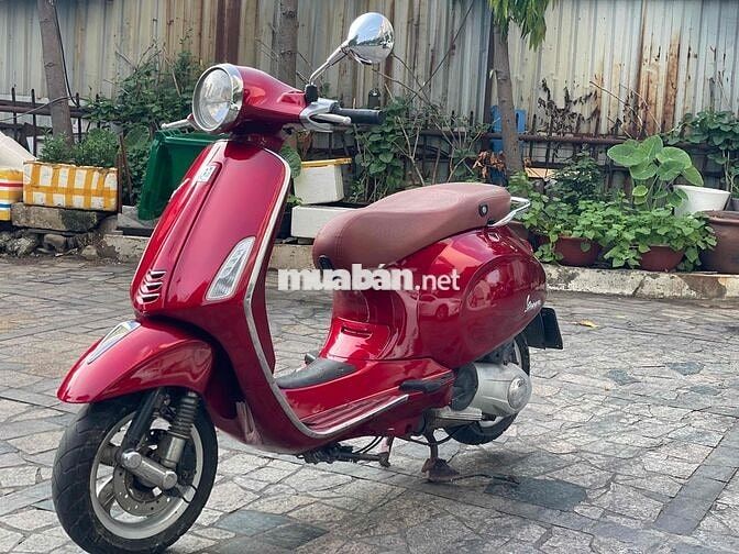 Piaggio Vespa 125 2015 trả trc 12tr5 nhận xe