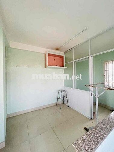 Nhà 1 trệt 2 lầu 4PN hẻm xe hơi gần Hoàng Diệu 2 Thủ Đức