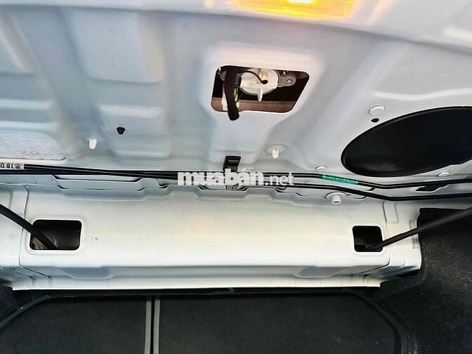 Hyundai Elantra 2018 Trắng 79886 km