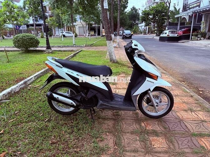 🛵Honda Click 110 Màu Trắng Máy Zin Êm Ấm