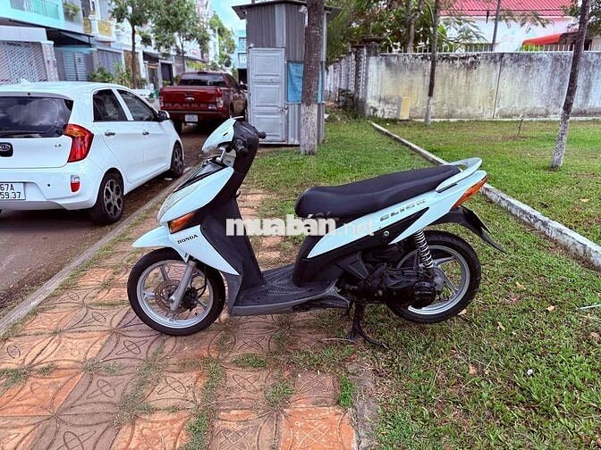 🛵Honda Click 110 Màu Trắng Máy Zin Êm Ấm