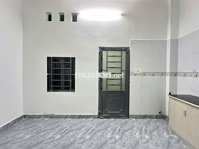  PHÒNG TRỌ GIÁ RẺ NGAY CHỢ NGÃ 3 BẦU ẤP ĐÔNG ,SẴN KỆ BẾP G NGAY TRỆT