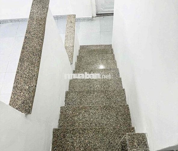 61m2 - chỉ 3.x TyTân Phú Âu cơ đối diện là khu Bàu cát Sổ coing nhận đ