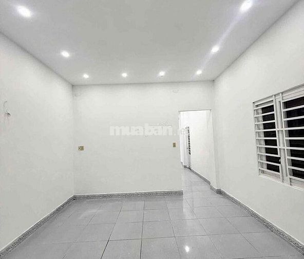 61m2 - chỉ 3.x TyTân Phú Âu cơ đối diện là khu Bàu cát Sổ coing nhận đ