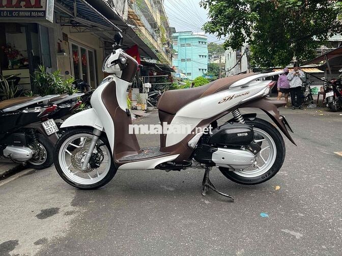 Honda SH Mode 2016 Trắng