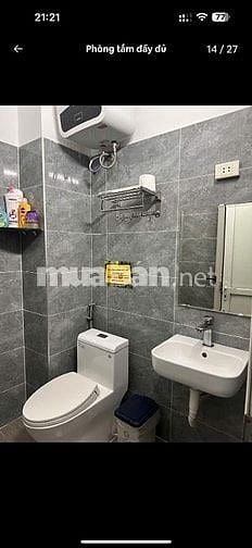 Cho thuê phòng ở mặt bằng tầng 3, DT 30m2, ngõ phố Trần Quốc Toản