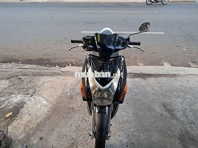 Click..Xe đẹp..máy zin..cực êm..Bs 72