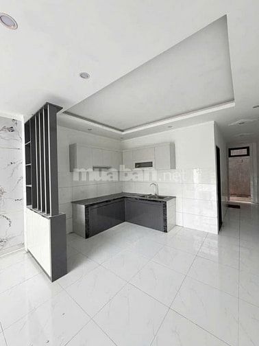 CẦN BÁN GẤP NHÀ GÁC LỬNG SỔ HỒNG RIÊNG THỔ CƯ 100% GẦN TRẠM THU PHÍ BỬ