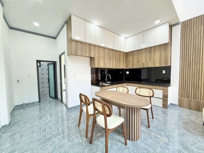 CẦN BÁN GẤP NHÀ GÁC LỬNG SỔ HỒNG RIÊNG THỔ CƯ 100% GẦN TRẠM THU PHÍ BỬ