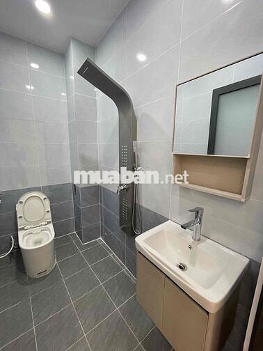 BÁN NHÀ SỔ RIÊNG HOÀN CÔNG PHƯỜNG TÂN PHONG. dt 80m2 giá 3tỷ7.