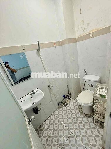 PHÒNG TRỌ MÁY LẠNH - KỆ BẾP - KHÔNG CHUNG CHỦ - NGAY PHAN XÍCH LONG