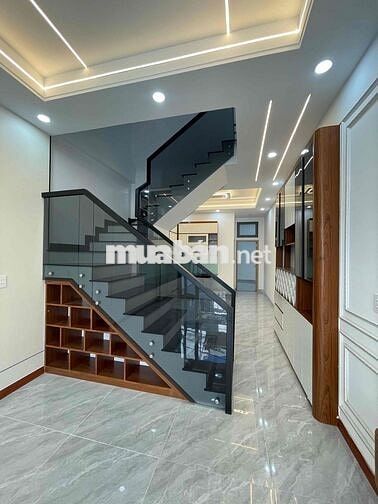 BÁN NHÀ SỔ RIÊNG HOÀN CÔNG PHƯỜNG TÂN PHONG. dt 80m2 giá 3tỷ7.