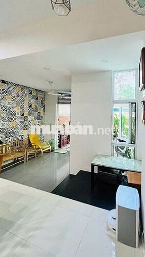  CHO THUÊ NHÀ HẺM OTO GẦN ĐƯỜNG PHAN PHÙ TIÊN - BẮC NHA TRANG 