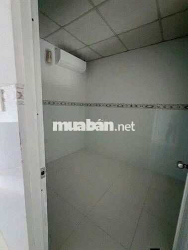 Cho thuê nhà nguyên căn Hẻm 1454 htp 2 phòng có sân