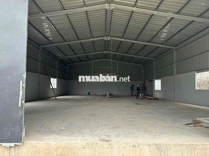 cho thuê kho xưởng 300m2 mái cao thông thoáng