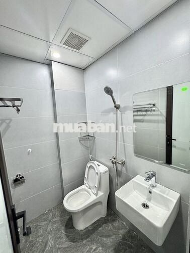 CHO THUÊ CĂN HỘ STUDIO,CỬA SỔ SIÊU THOÁNG FULL NỘI NGAY NGUYỄN CHÁNH
