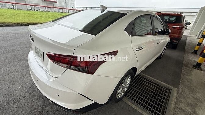 Hyundai Accent 2023 Tiêu chuẩn 70000 km Trắng