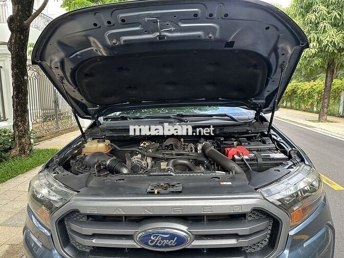 Ford Ranger XLS AT 2019 Xám