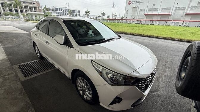 Hyundai Accent 2023 Tiêu chuẩn 70000 km Trắng