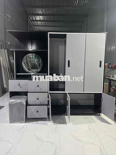 Tuyển thợ ,phụ làm đóng tủ nhựa Đài Loan Tủ Áo