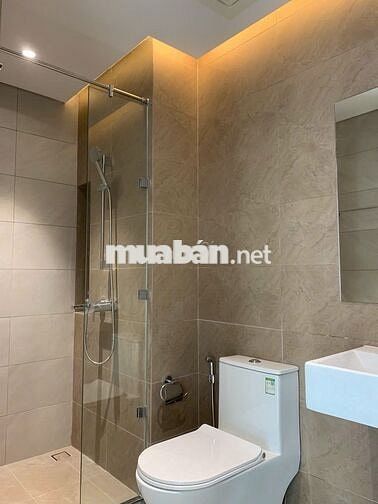 Chính chủ bán căn 2PN 96m2 Diamond Brilliant, nội thất cơ bản, nội khu