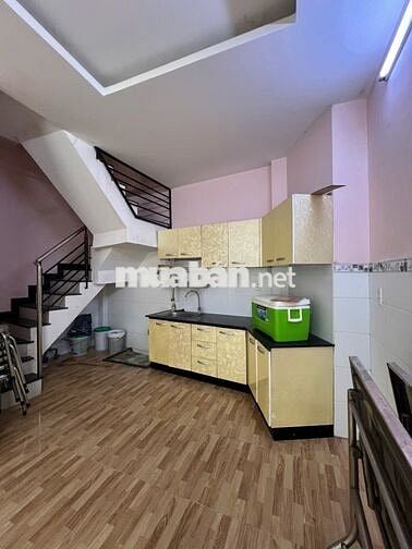CHO THUÊ NHÀ 3 TẦNG - 3PN TRUNG TÂM QUẬN 10