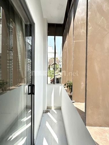BÁN NHÀ HẺM 6M BA THÁNG HAI QUẬN 10, 6 TẦNG, CHỈ NHỈNH 7 TY