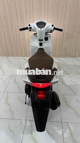 Honda Vision 2021 Trắng