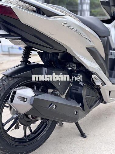 Honda Vario 150 Bạc Zin