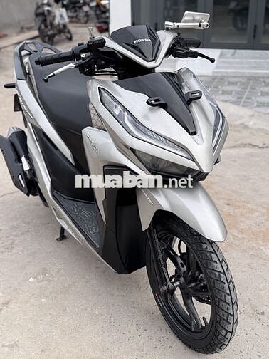 Honda Vario 150 Bạc Zin