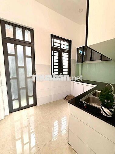 Bán nhà HẺM OTO ĐỖ CỬA 5M ( 4 Tầng nhà mới) 5.3 tỷ