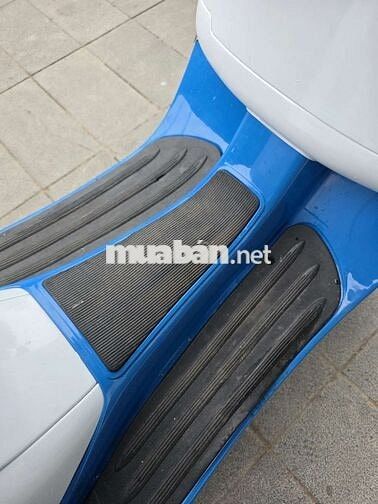 Hiếm Vespa ET4 150 2005 Trắng