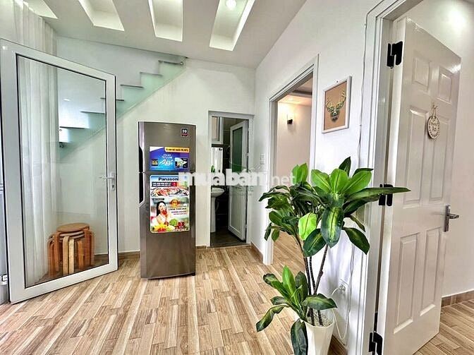 CHO THUÊ CĂN HỘ ĐƯỜNG BẠCH ĐẰNG CAO CẤP 2 PN FULL NỘI THẤT VIEW ĐẸP