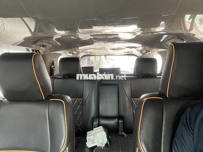 Toyota Fortuner 2.4G 2017 Bạc
