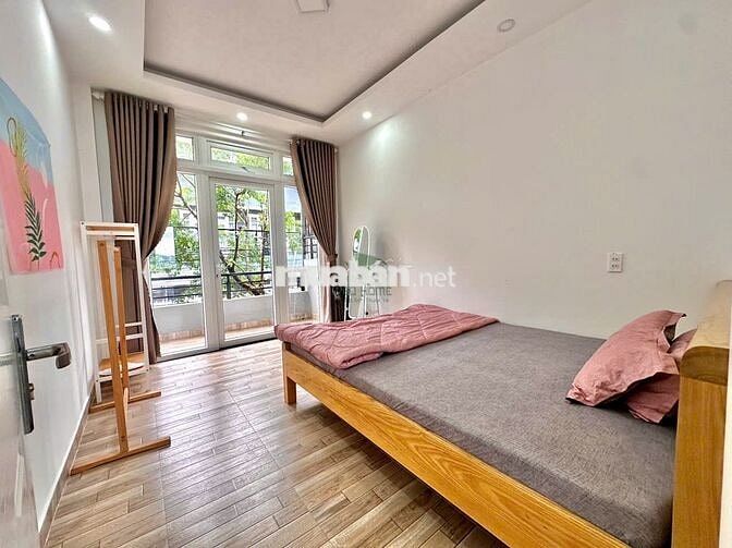 CHO THUÊ CĂN HỘ ĐƯỜNG BẠCH ĐẰNG CAO CẤP 2 PN FULL NỘI THẤT VIEW ĐẸP