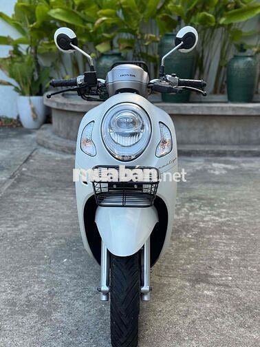 Honda Scoopy 2022 Trắng xe đẹp máy rin êm