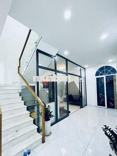 Nhà gần Nam Long Quận 7, Ngang 4,7 dài 10m 3 PN Chỉ 5 tỷ nhỉnh