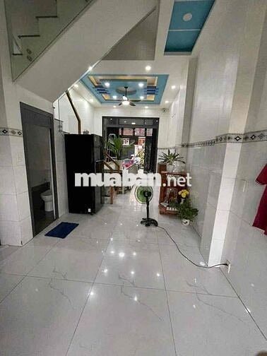 Hẻm 6m BỜ BAO TÂN THẮNG, 4 x 18m, 3 Tấm, 4 Phòng Ngủ, 4 WC,