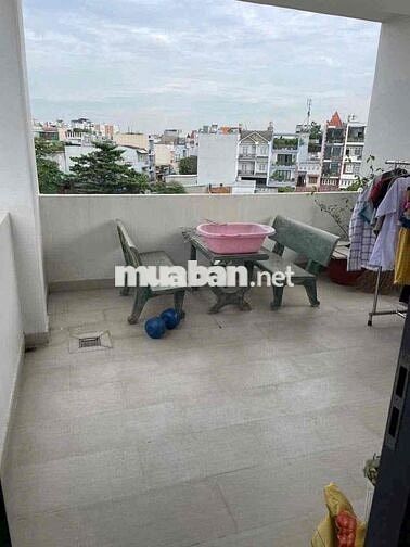 Hẻm 6m BỜ BAO TÂN THẮNG, 4 x 18m, 3 Tấm, 4 Phòng Ngủ, 4 WC,