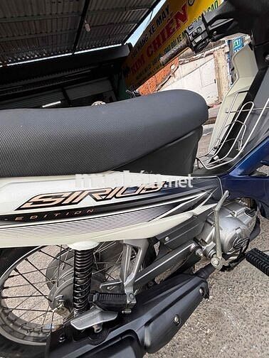 Yamaha Sirius Trắng xanh