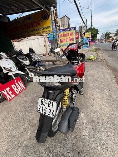 Honda Air Blade 125 Đỏ đen