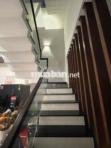 Nhà 1 trệt 2 lầu phường Trấn Biên ( Hiệp Hoà ) khu vực víp. chỉ 5 tỷ