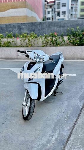Honda Vision 2021 màu Trắng