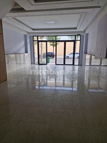 Nhà phố thương mại, ngay trước cửa chính Lotte Mart Lái Thiêu, 33tr/th