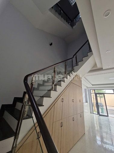 Nhà phố thương mại, ngay trước cửa chính Lotte Mart Lái Thiêu, 33tr/th