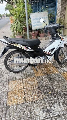 Honda Wave RSX 100 Trắng đen