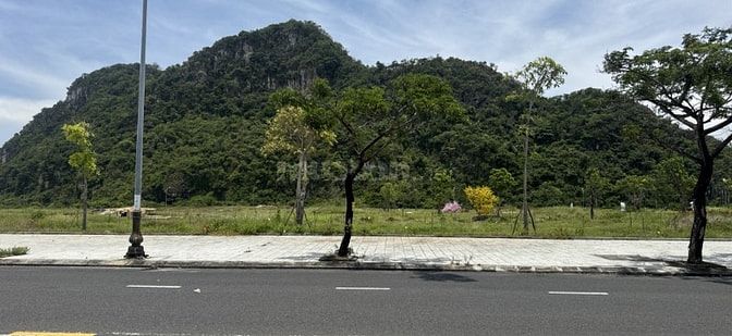 180m2/16 tỷ Đất đường  Lê Văn Tâm, cạnh bãi tắm Sơn Thủy,NHSơn, Đ Nẵng