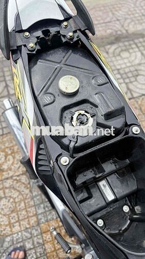 Honda Wave RSX 100 Trắng đen