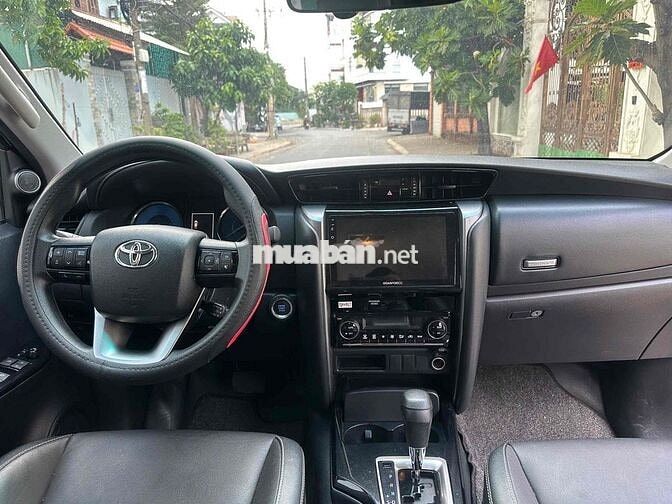 Toyota Fortuner 2024 máy dầu STD 4x2 35.000 km
