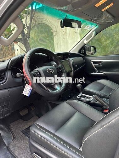Toyota Fortuner 2024 máy dầu STD 4x2 35.000 km